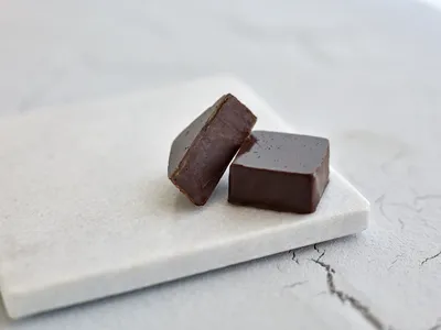 NVI Belcolade, new style, SELECTION NOIR SUPERIEUR CACAO-TRACE, CT D600, praline enrobed