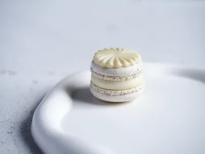 Патіс Макарон