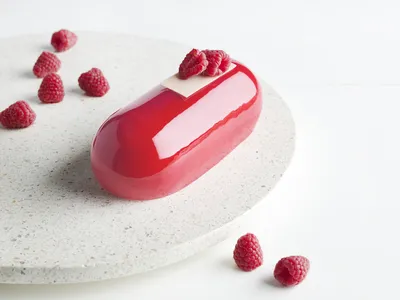 Червоне тістечко для матусі