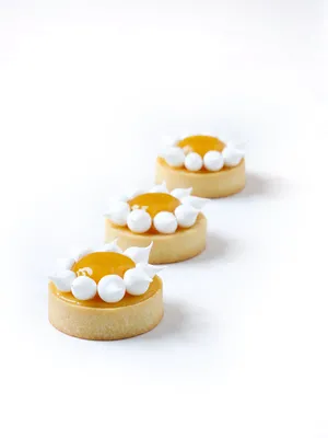 Лимонна тарта з меренгою: витоки світової класики